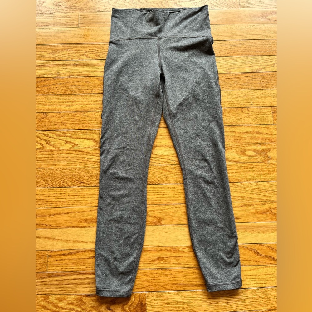 Lululemon Train Times 7/8 Pant — Size 6 — Gray — VGUC